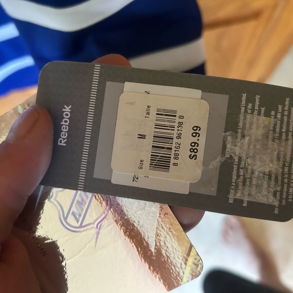 Official NHL Reebok Medium Women’s Maple Leafs Jersey. Brand new, with tags. - Picture 2 of 7